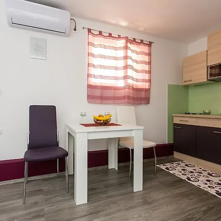 Tomas * تروغير